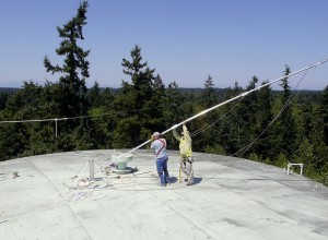Raising the 35'  mast with FM antenna attached